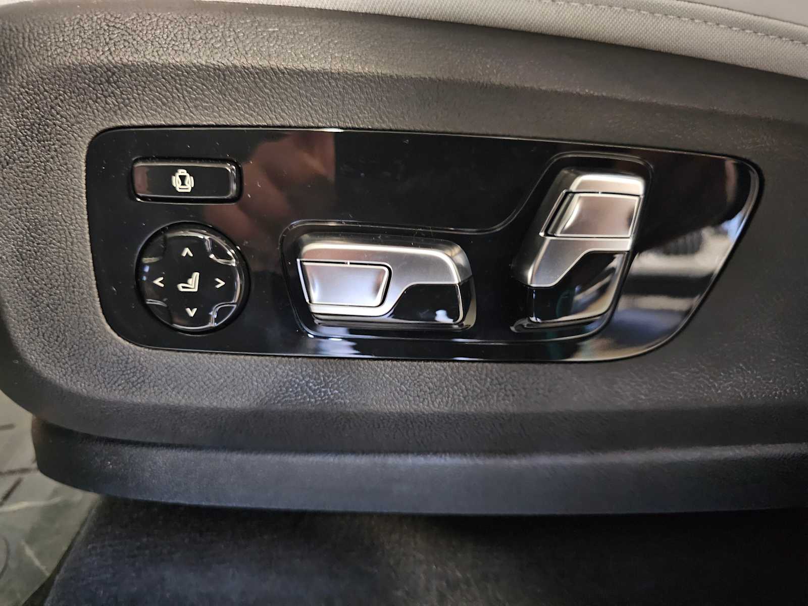 Thumbnail: 2026 BMW X5 - 29