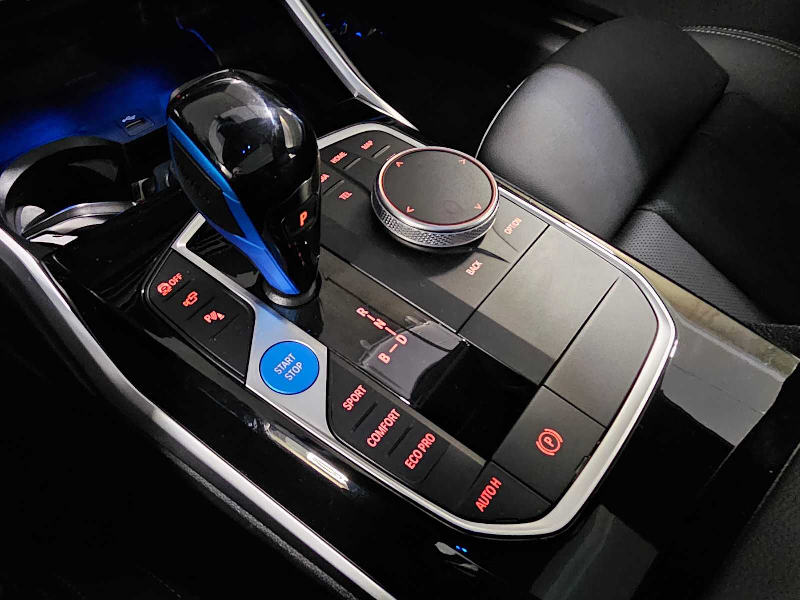 Thumbnail: 2023 BMW i4 - 22