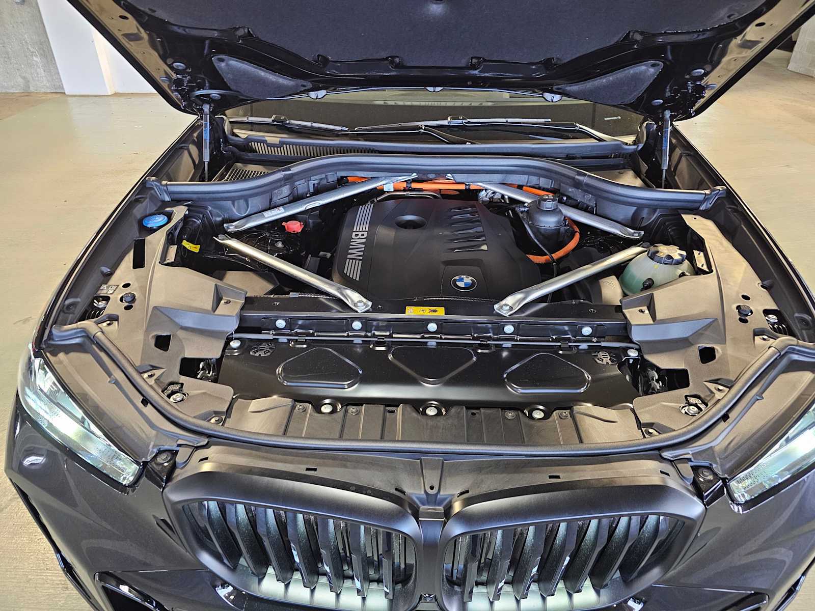 Thumbnail: 2026 BMW X5 - 9