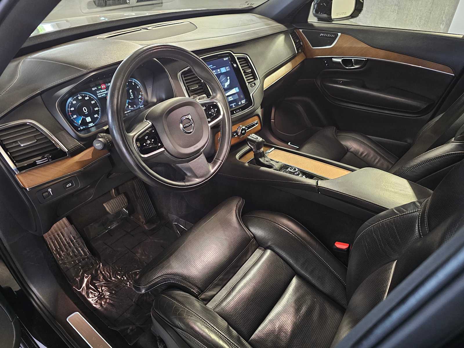 Thumbnail: 2016 Volvo XC90 - 2