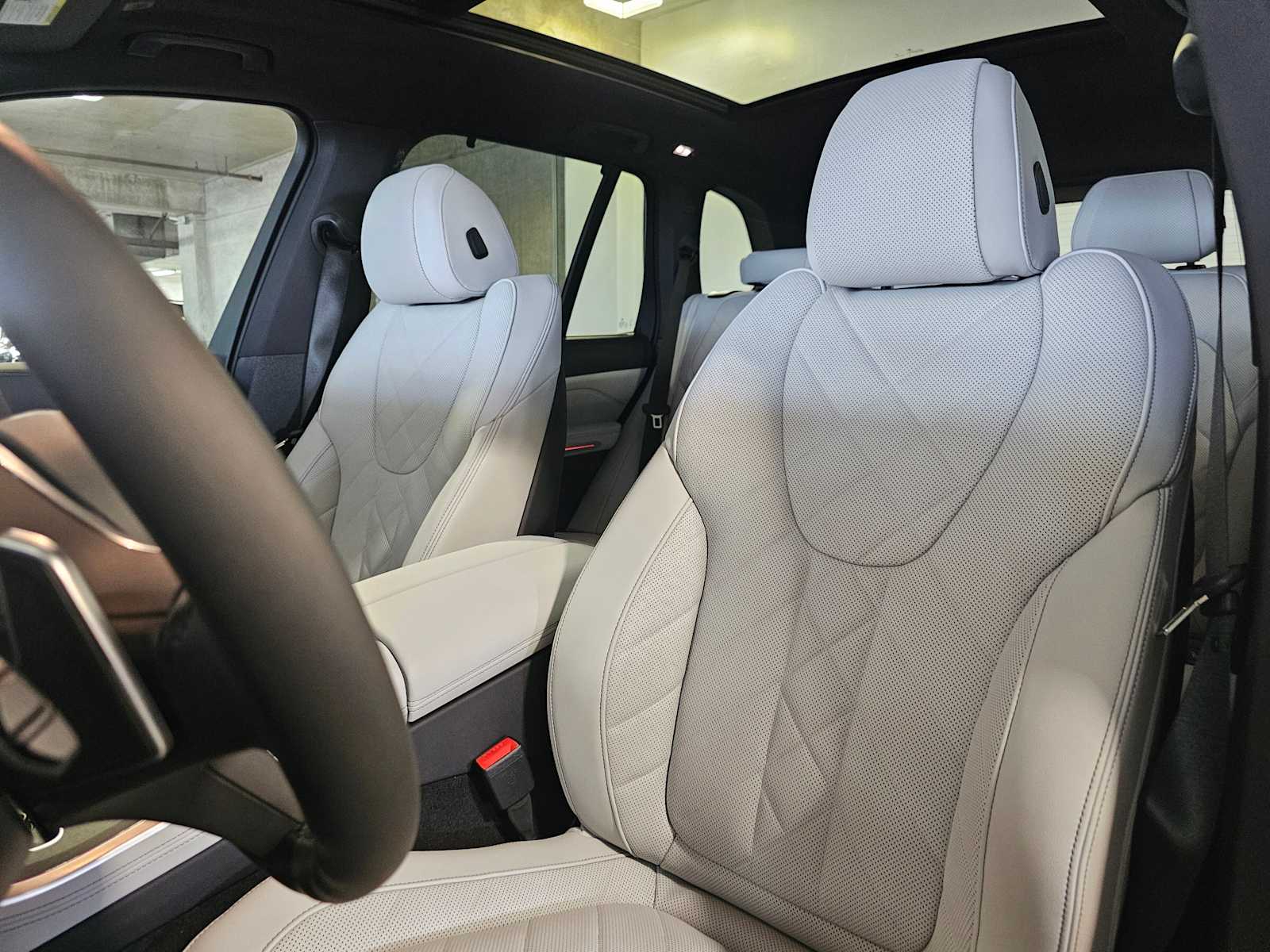 Thumbnail: 2026 BMW X5 - 34