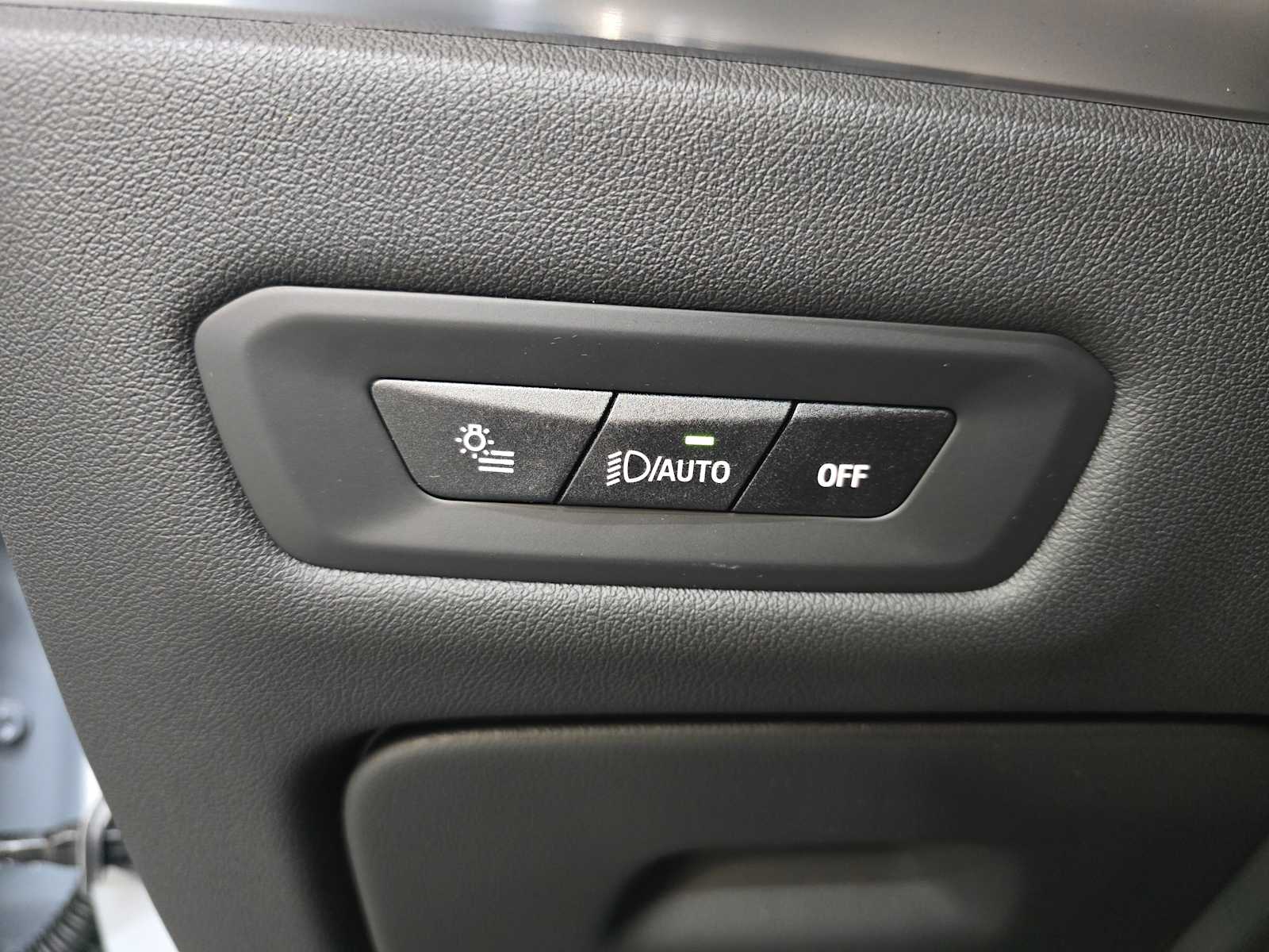 Thumbnail: 2026 BMW X5 - 19