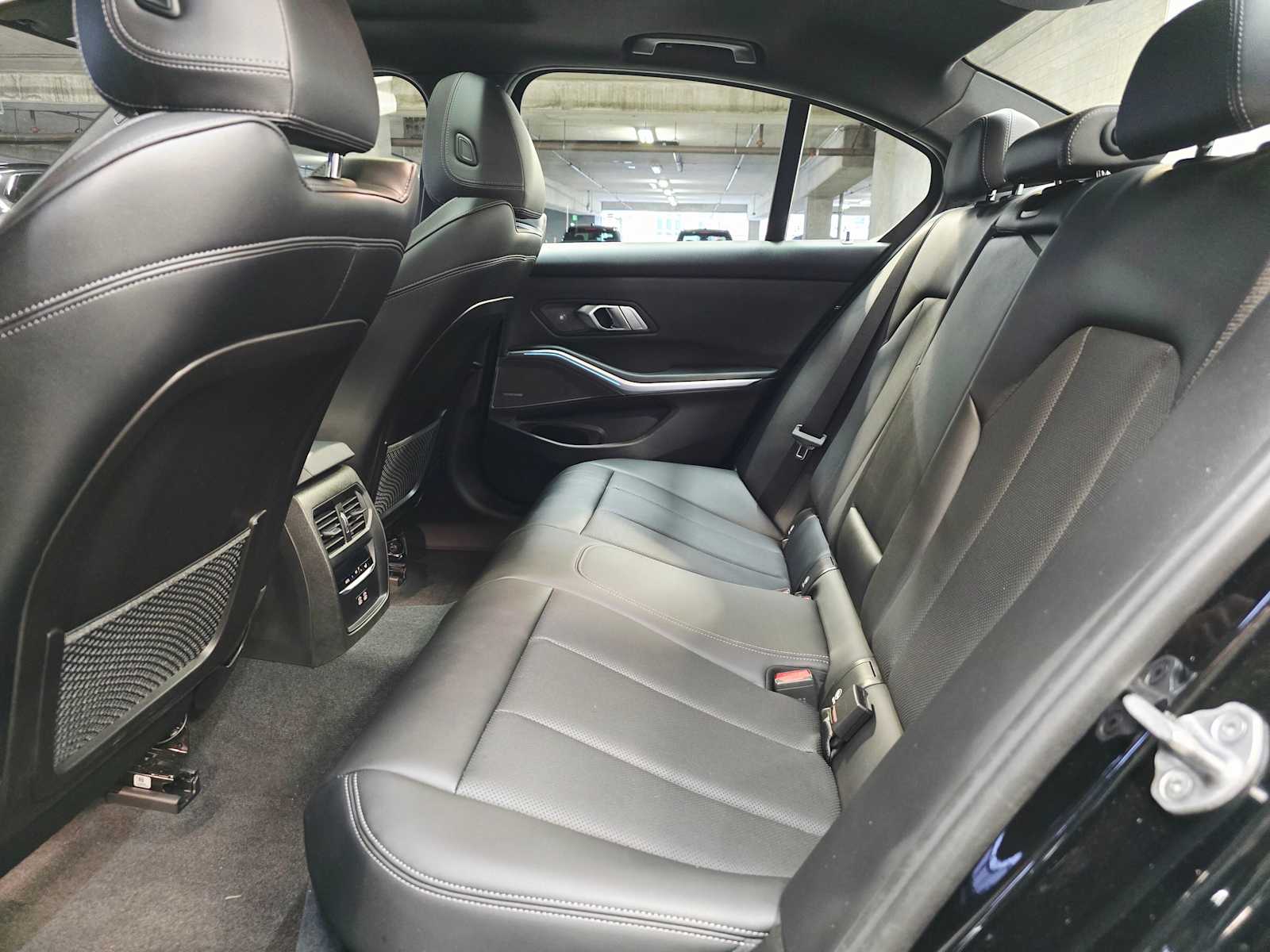 Thumbnail: 2023 BMW 3 Series - 26