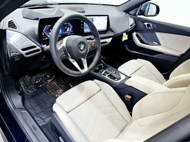 Thumbnail: 2025 BMW 2 Series - 2