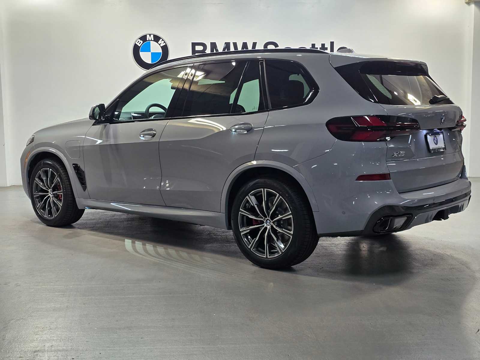 Thumbnail: 2026 BMW X5 - 4
