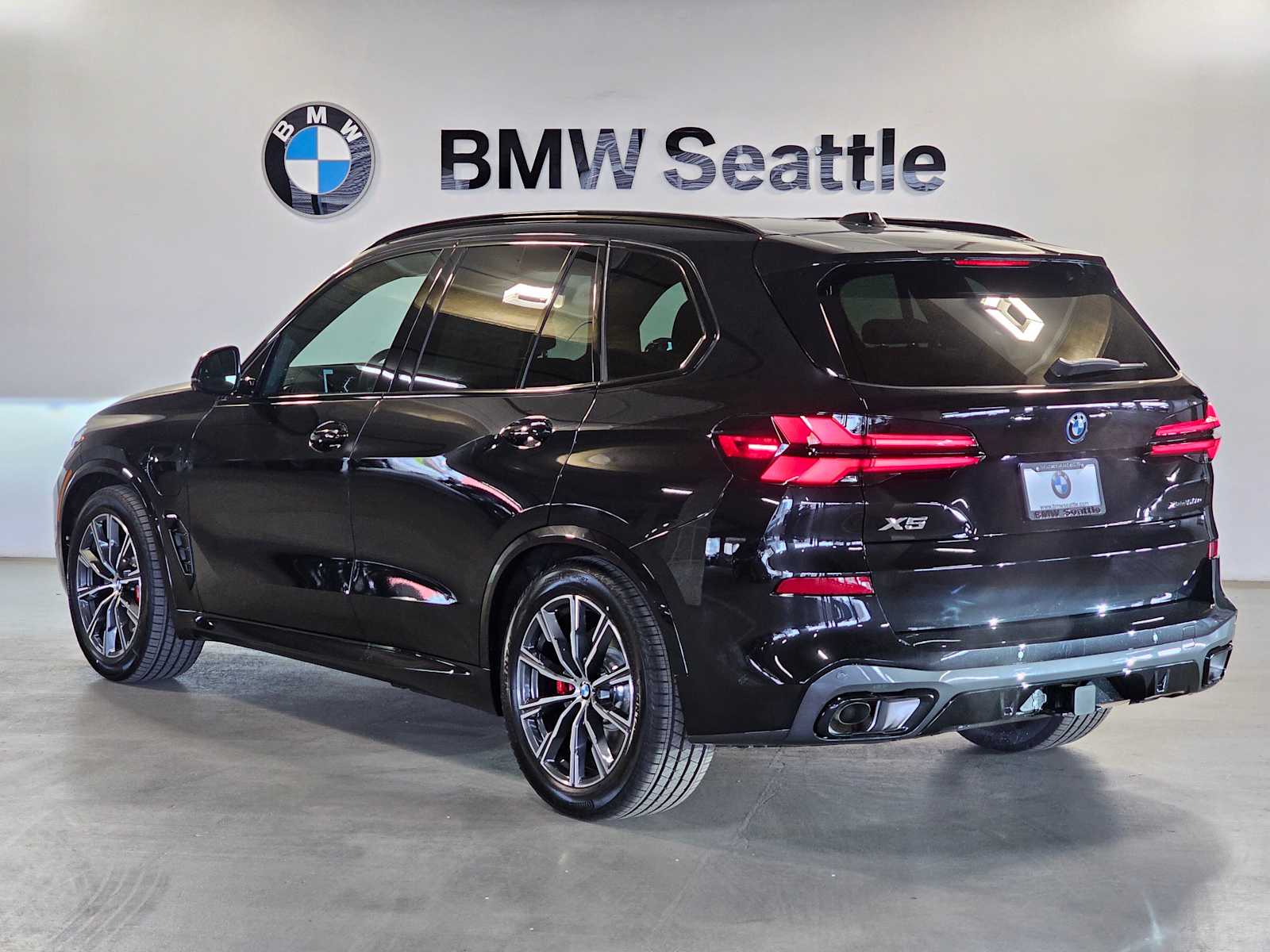 Thumbnail: 2026 BMW X5 - 4