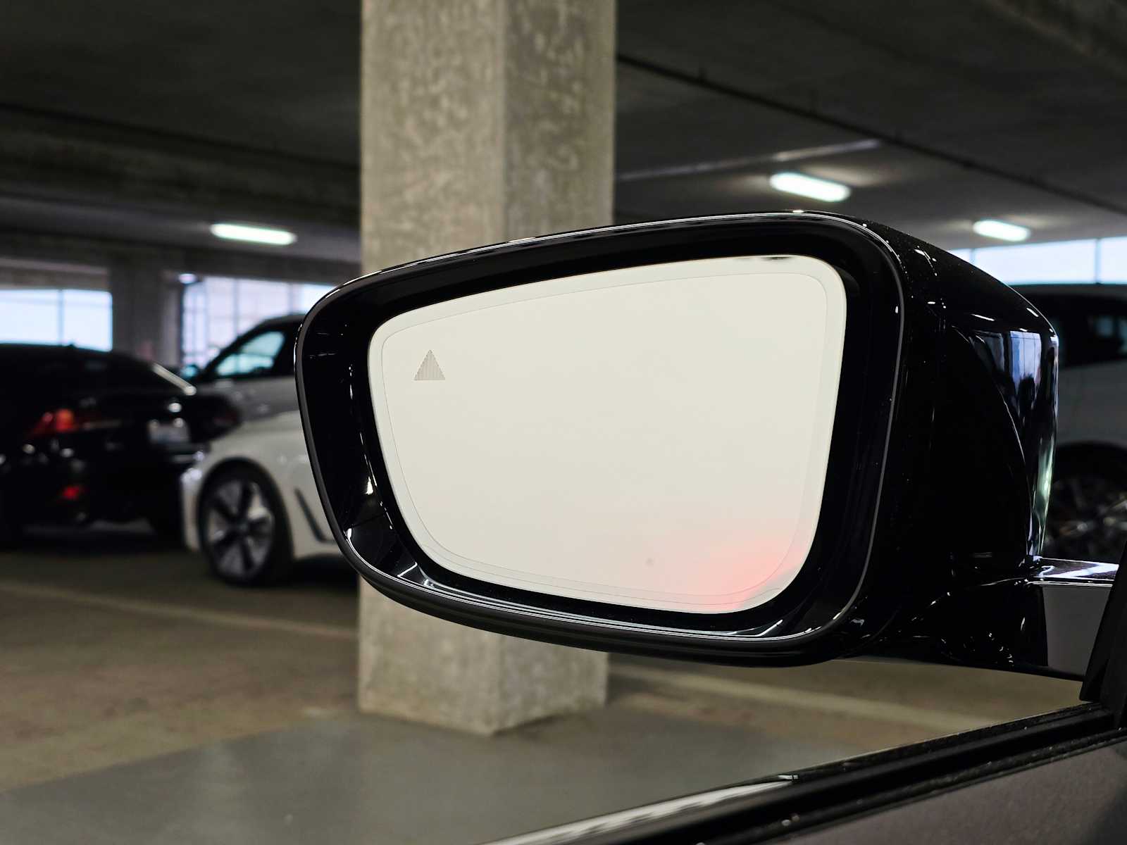 Thumbnail: 2026 BMW i4 - 22
