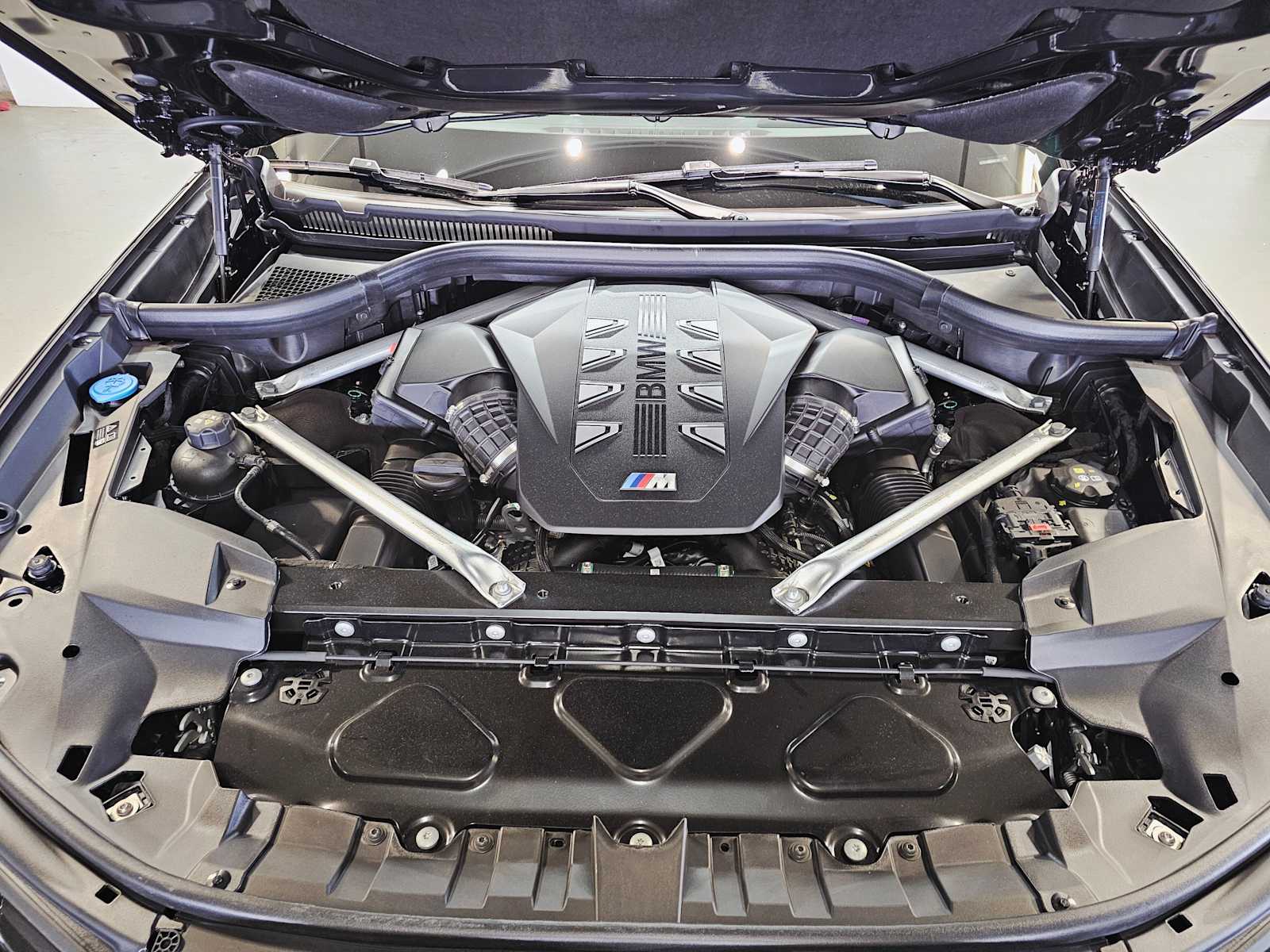 Thumbnail: 2026 BMW X7 - 9