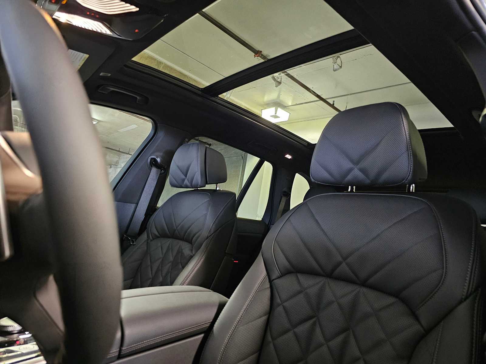 Thumbnail: 2026 BMW X5 - 32