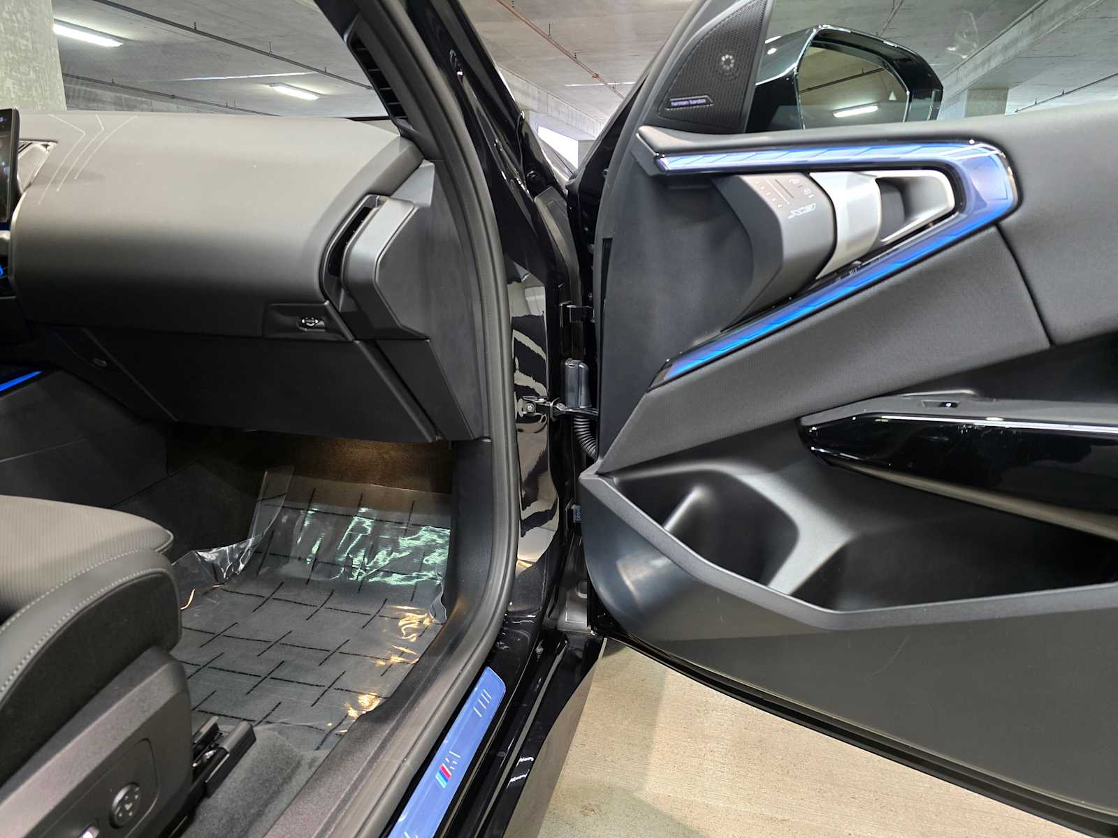 Thumbnail: 2026 BMW X3 - 30