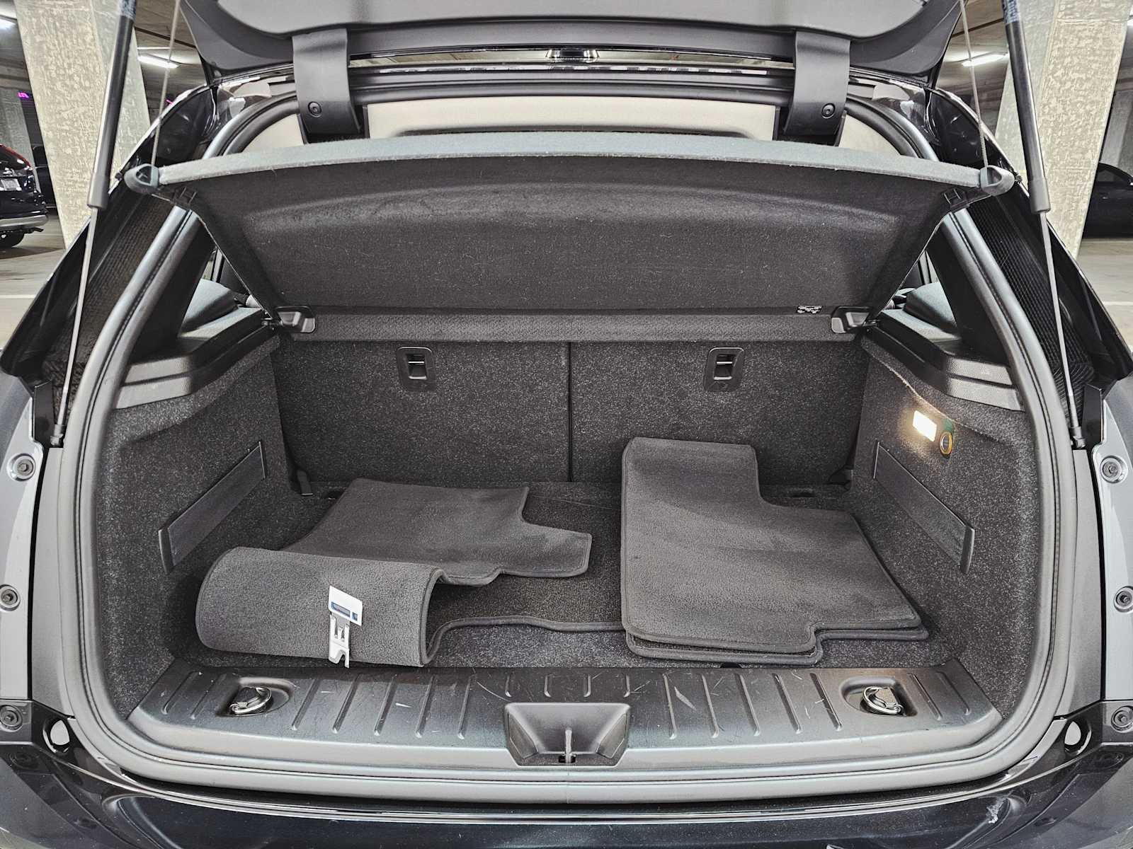 Thumbnail: 2018 BMW i3 - 28