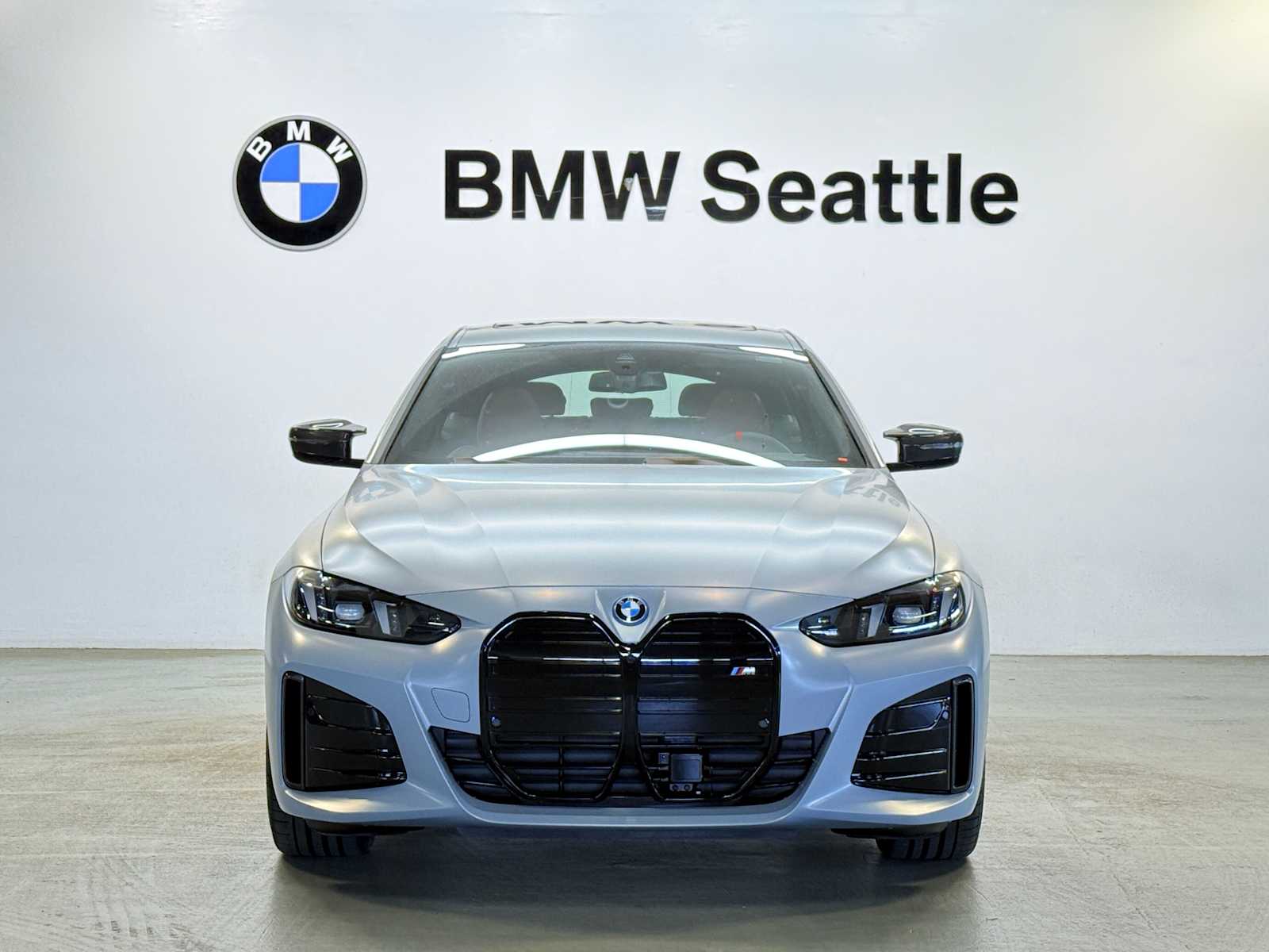 Thumbnail: 2025 BMW i4 - 6
