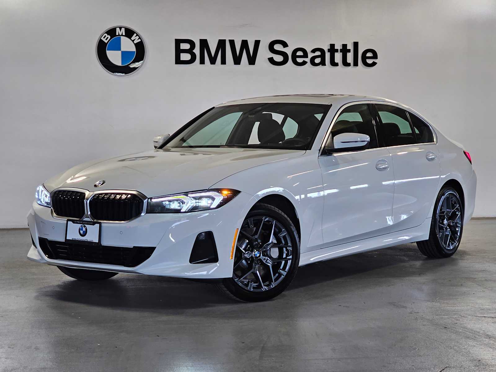 Thumbnail: 2025 BMW 3 Series - 1