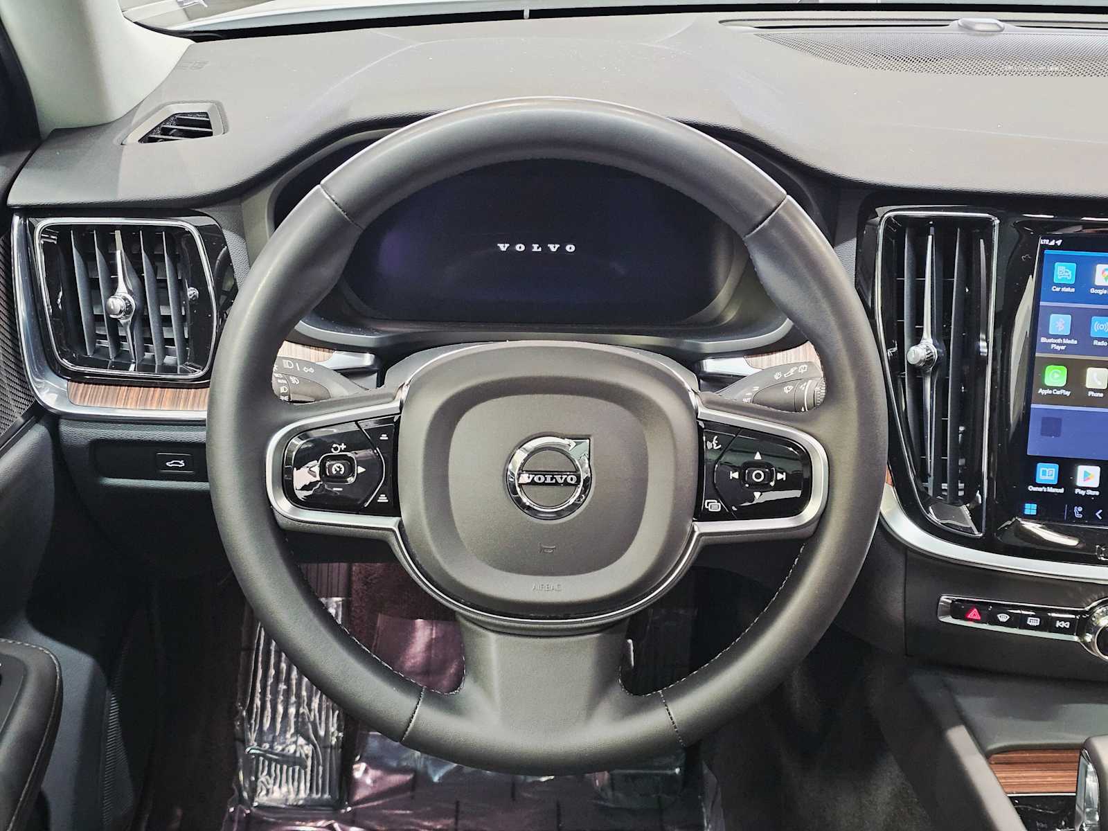 Thumbnail: 2023 Volvo S60 - 11