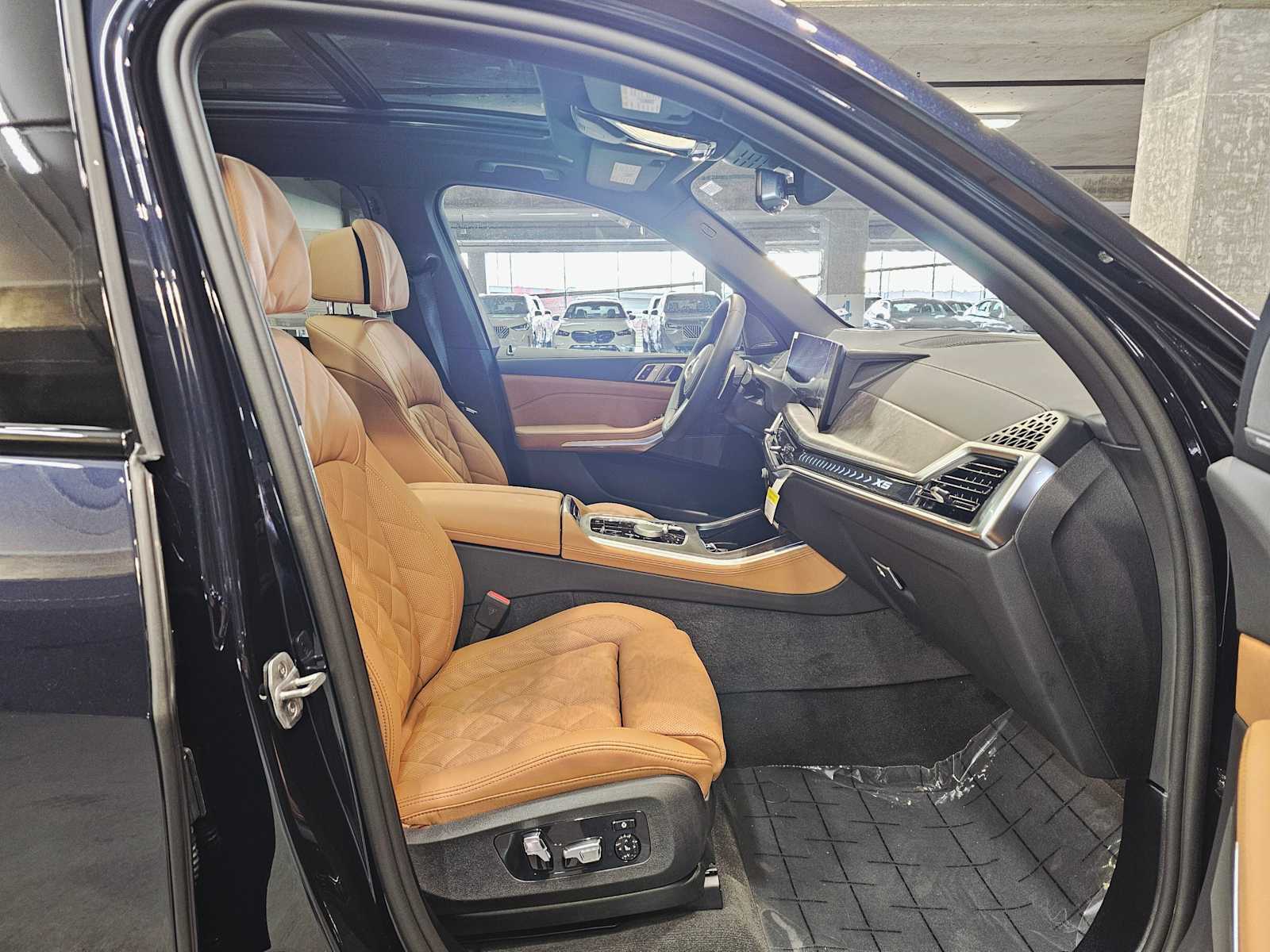 Thumbnail: 2026 BMW X5 - 27