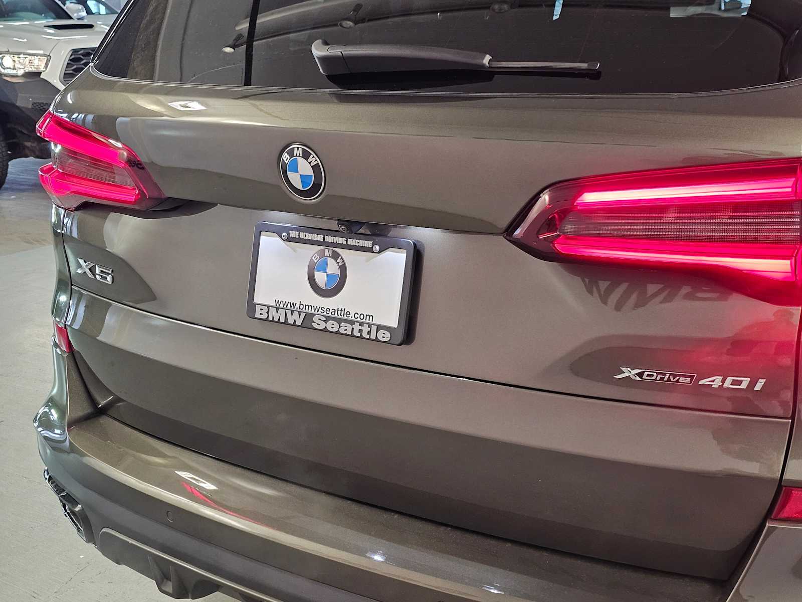 Thumbnail: 2023 BMW X5 - 7