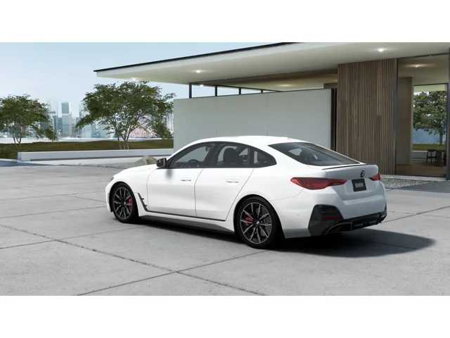 Thumbnail: 2026 BMW i4 - 2