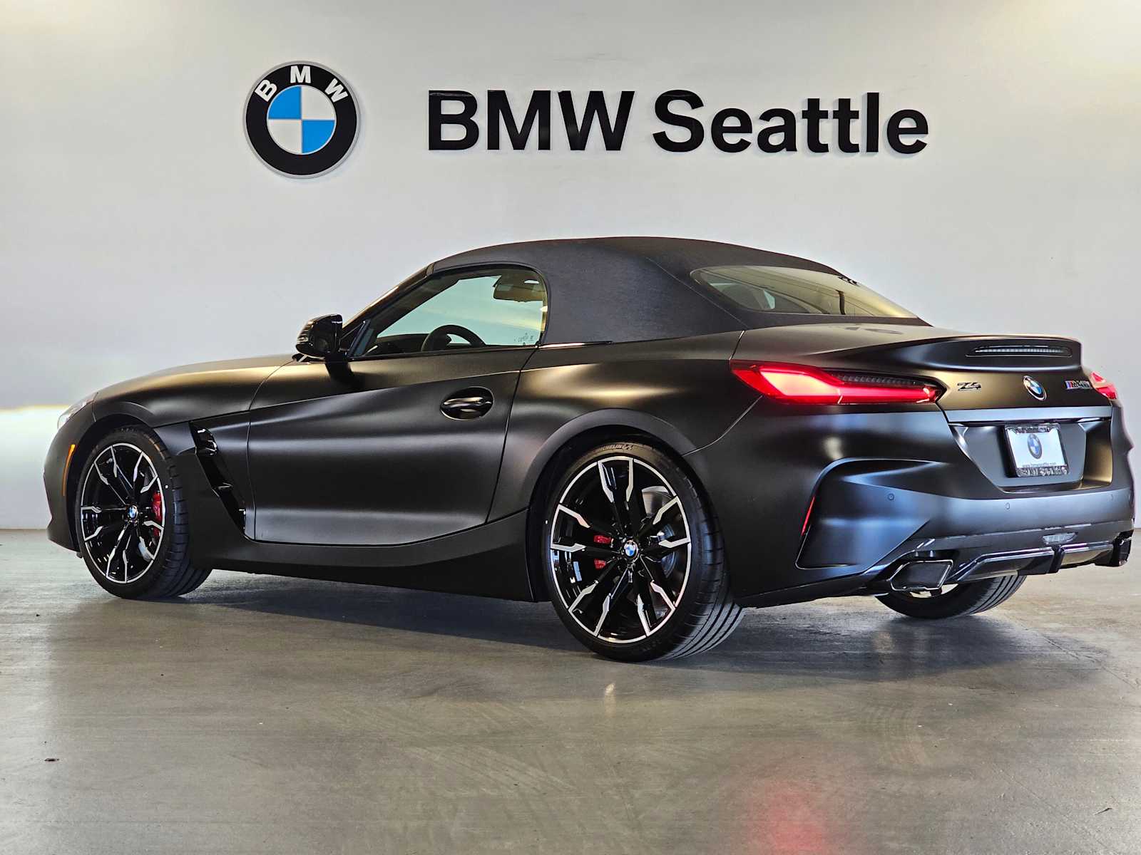 Thumbnail: 2026 BMW Z4 - 4