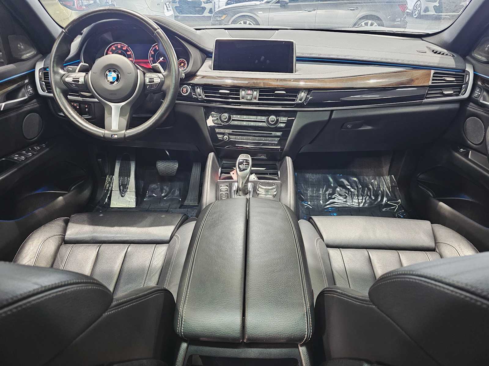 Thumbnail: 2019 BMW X6 - 10