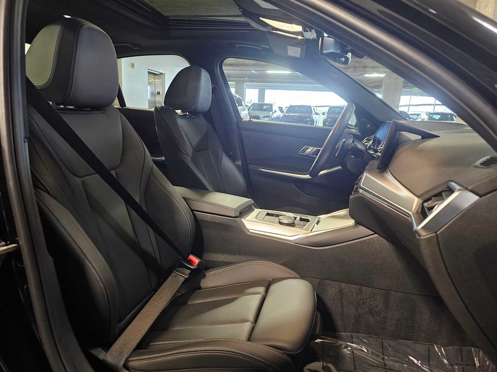 Thumbnail: 2023 BMW 3 Series - 40