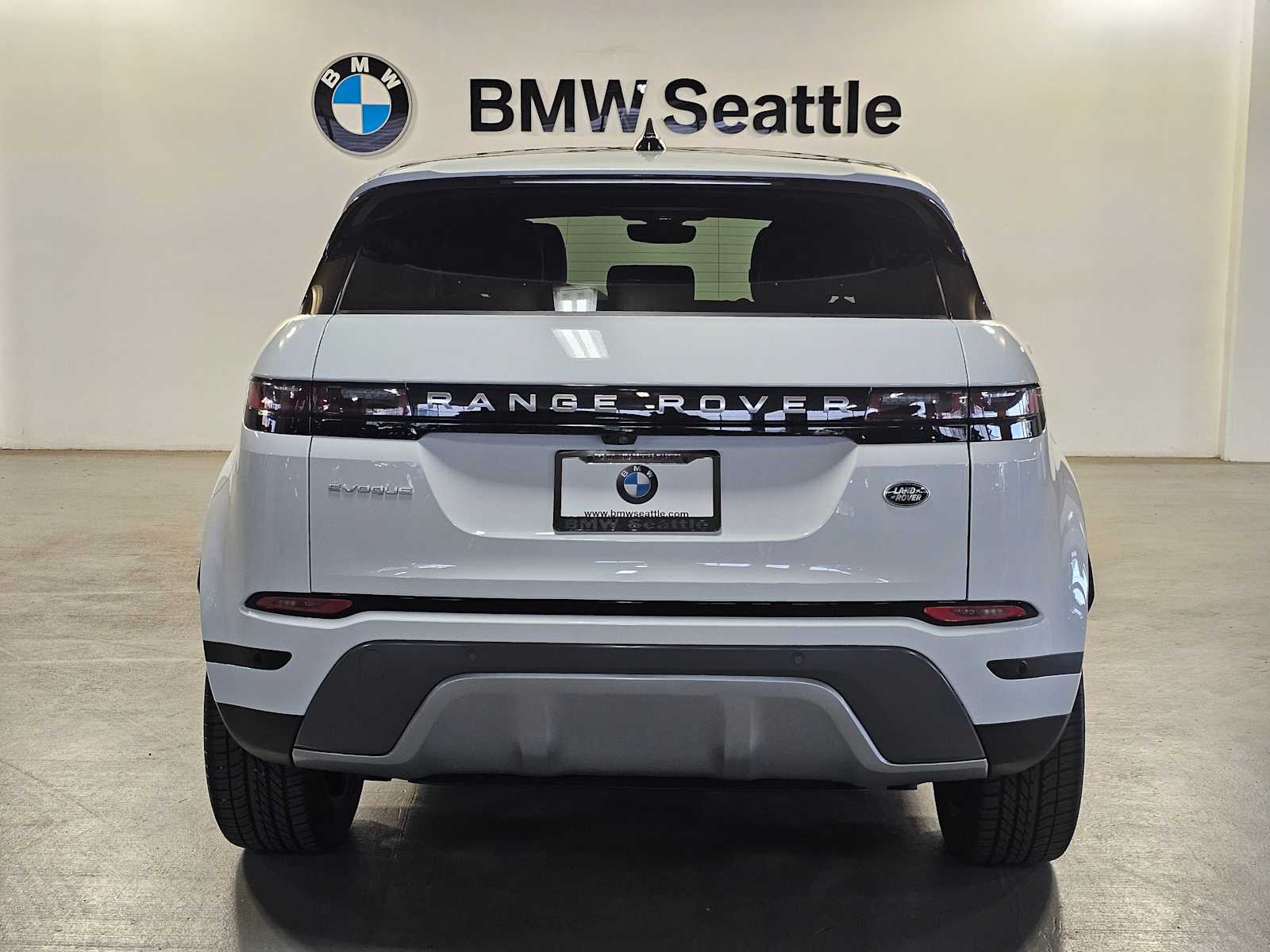 Used 2023 Land Rover SUV SE Fuji White For Sale at Lithia Motors