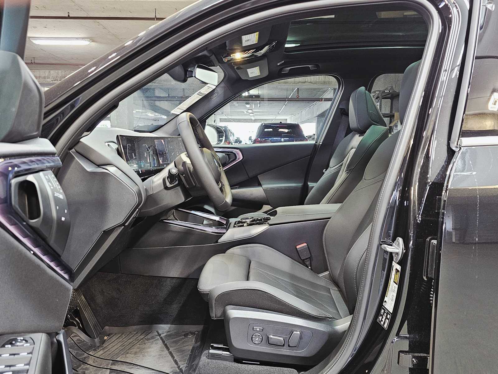 Thumbnail: 2025 BMW X3 - 23