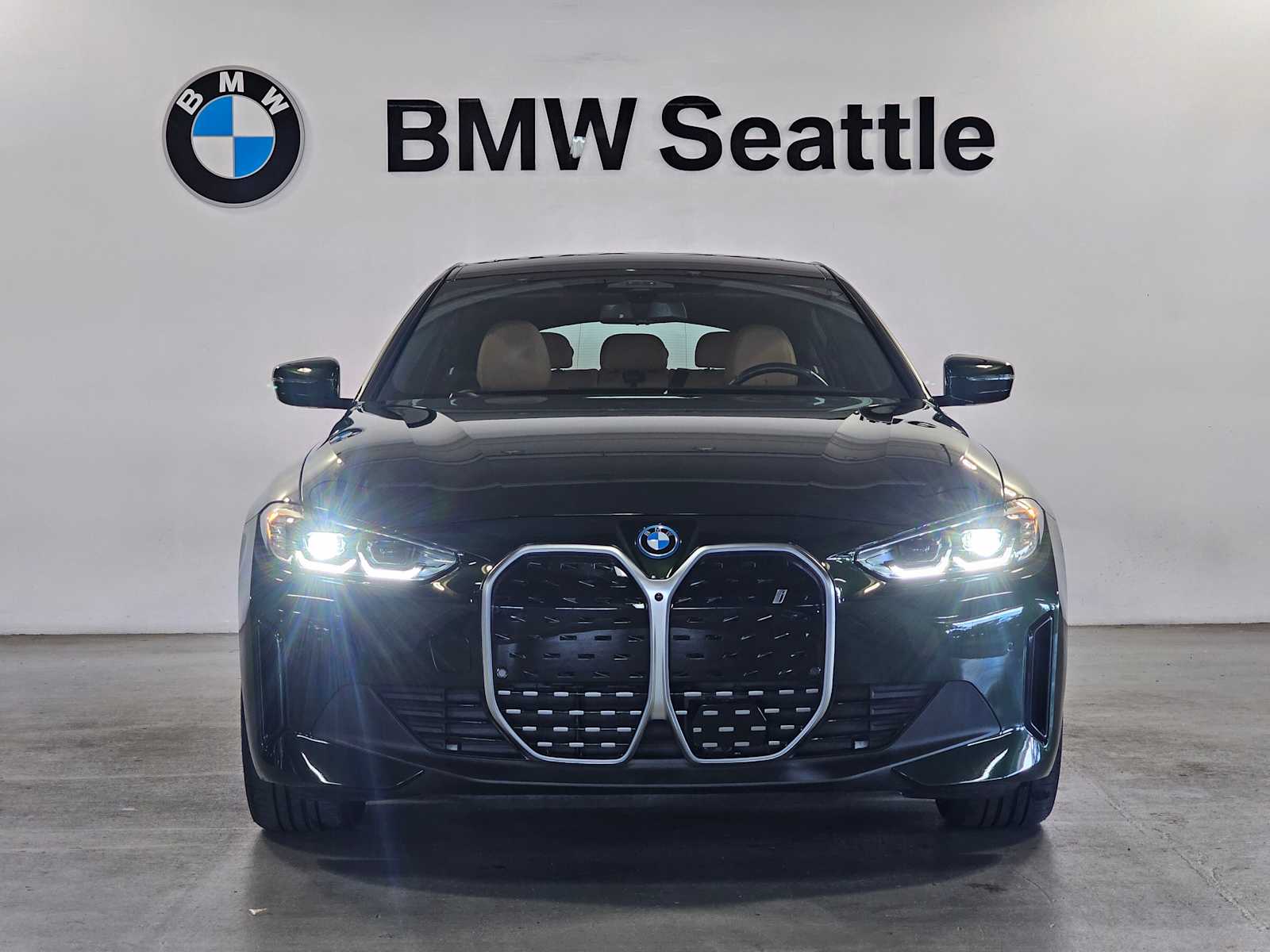 Thumbnail: 2023 BMW i4 - 6