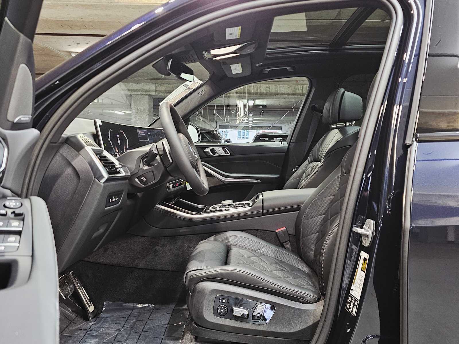 Thumbnail: 2026 BMW X5 - 23