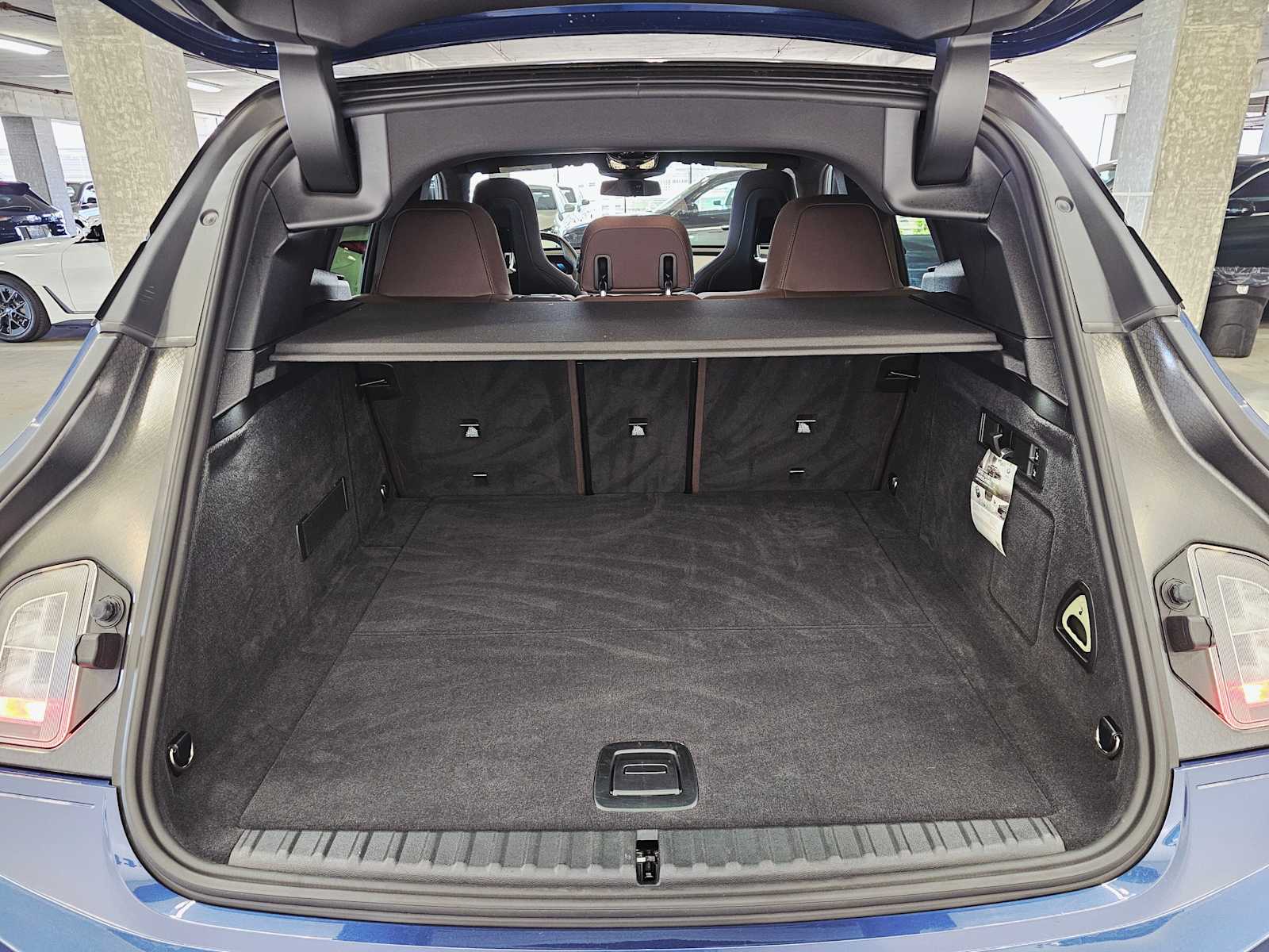 Thumbnail: 2025 BMW iX - 28