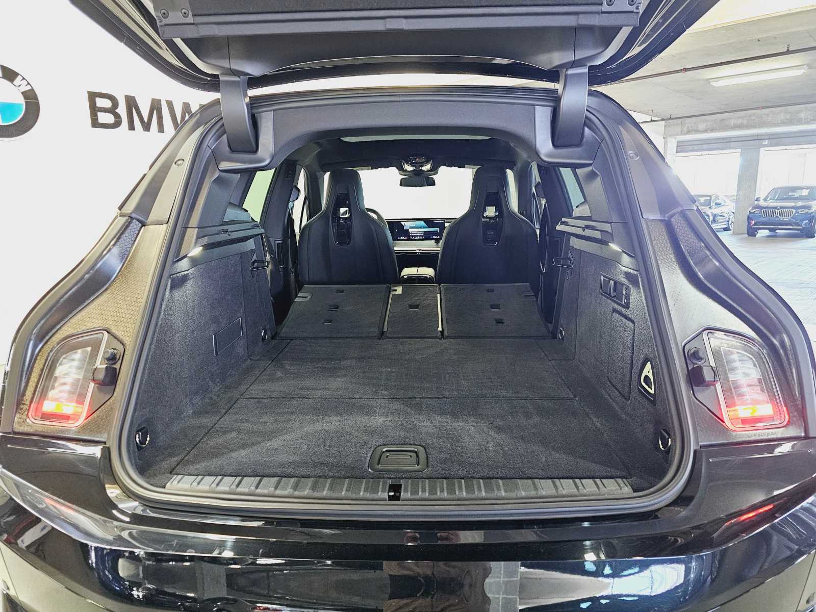 Thumbnail: 2024 BMW iX - 32