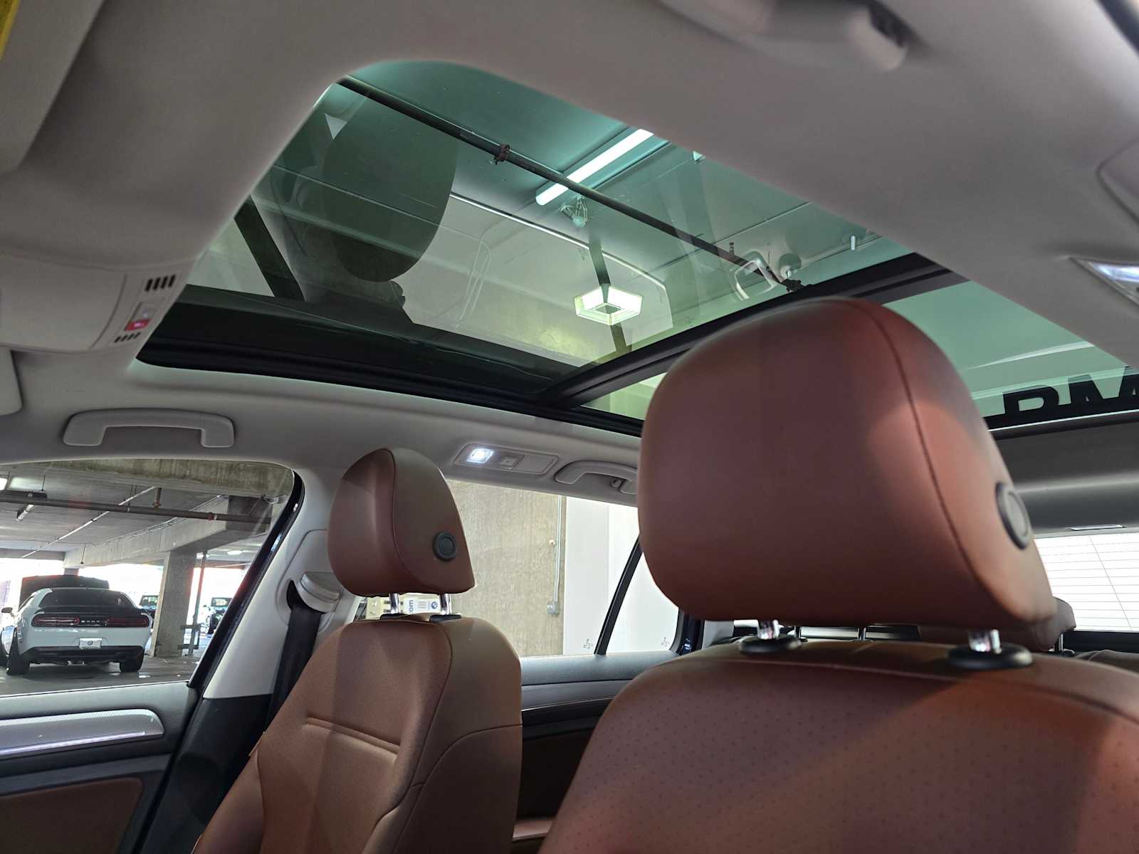 Thumbnail: 2017 Volkswagen Golf - 26