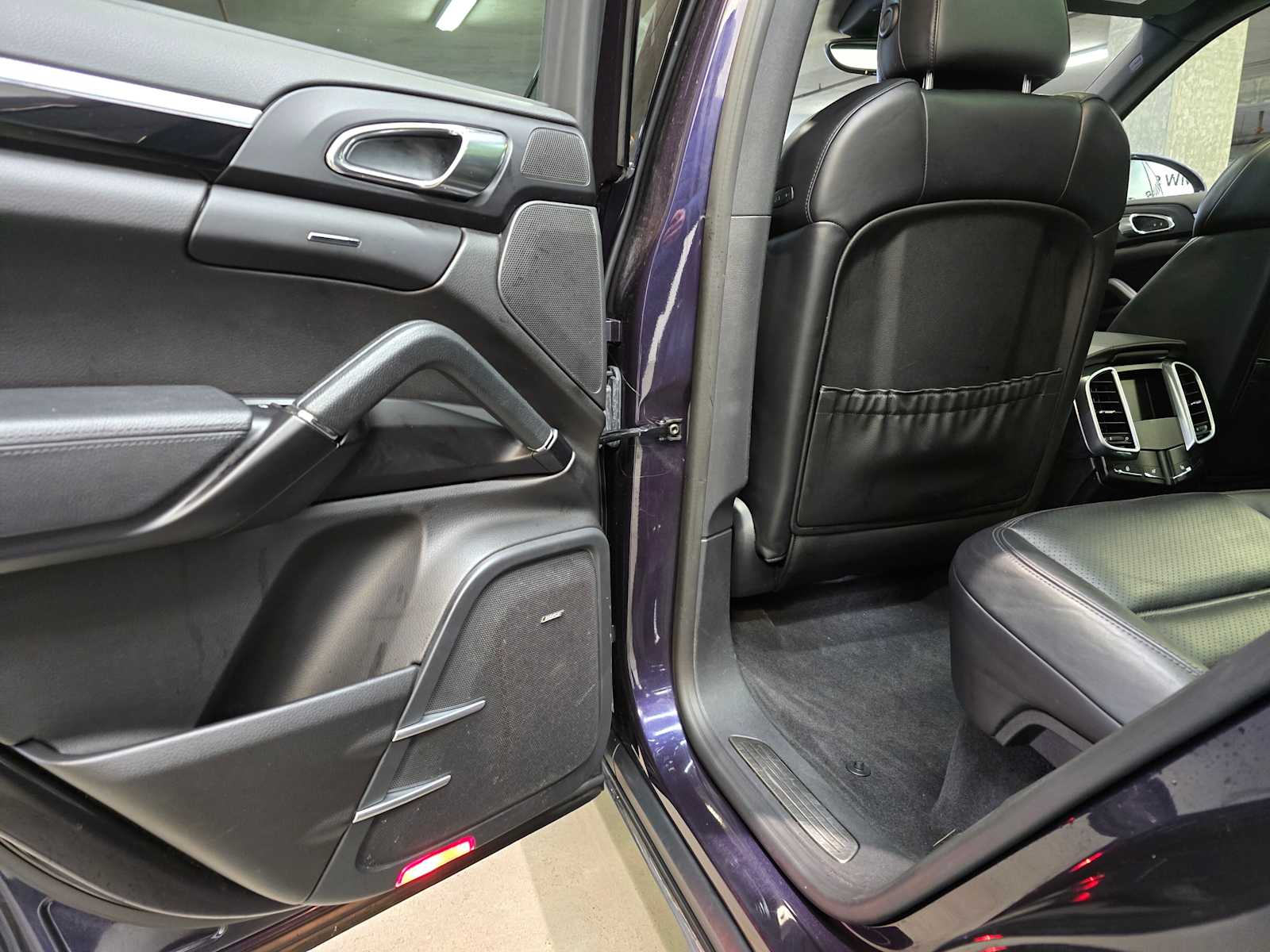 Thumbnail: 2017 Porsche Cayenne - 25