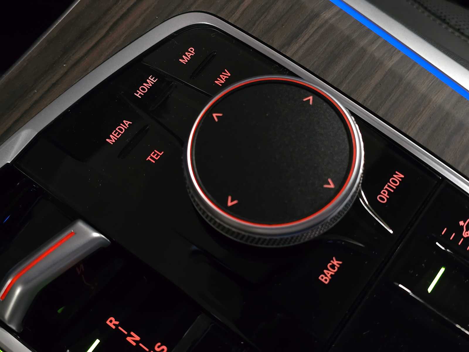 Thumbnail: 2026 BMW X5 - 16