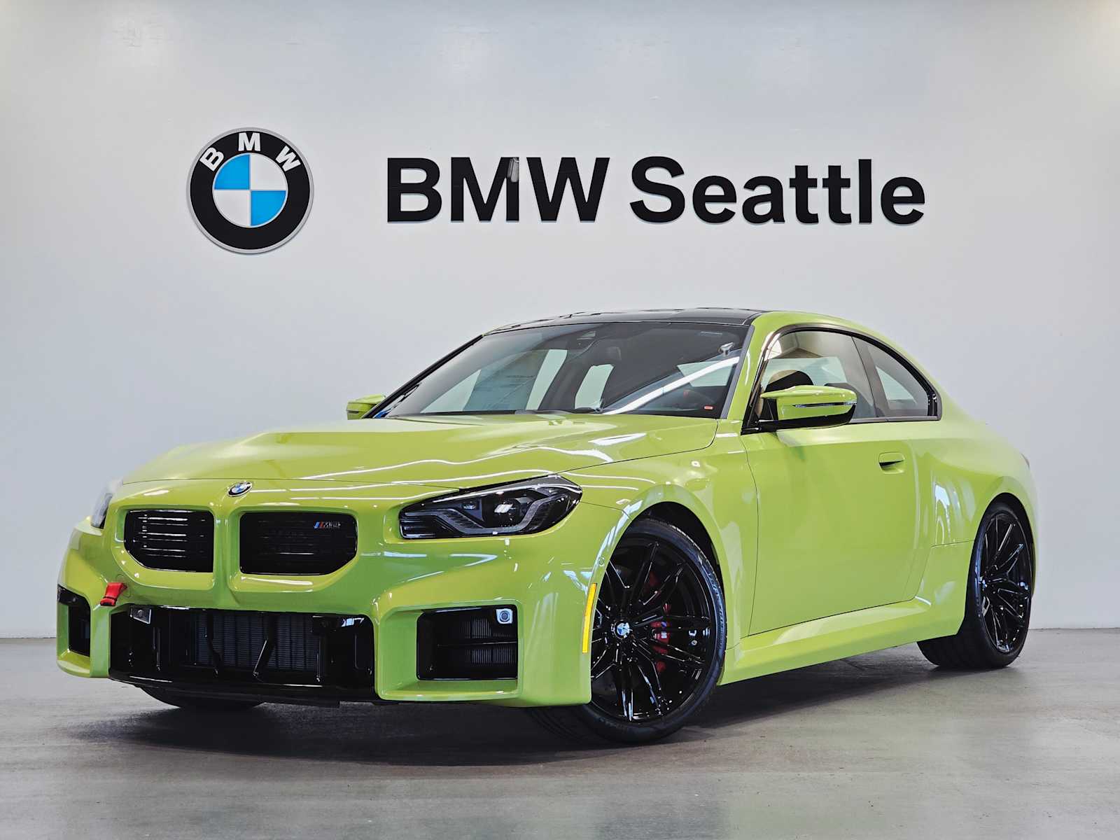 Thumbnail: 2025 BMW M2 - 1