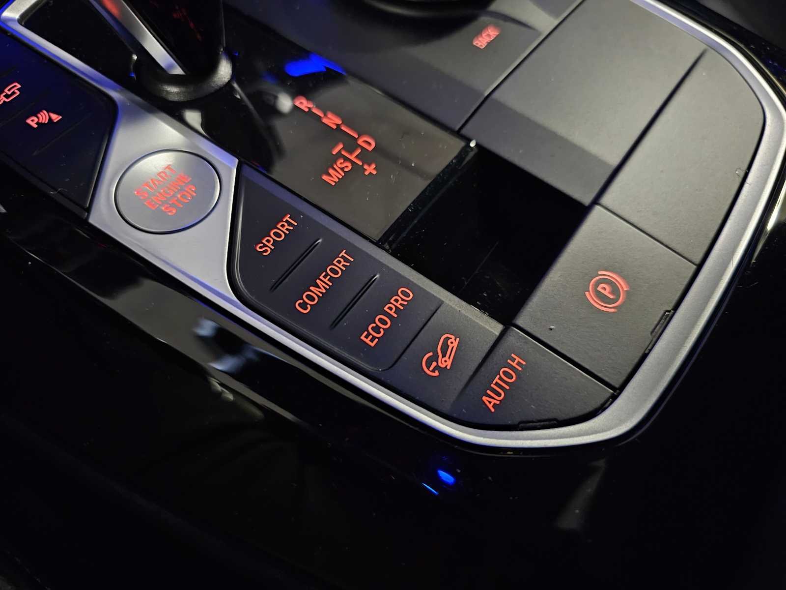 Thumbnail: 2023 BMW X4 - 21