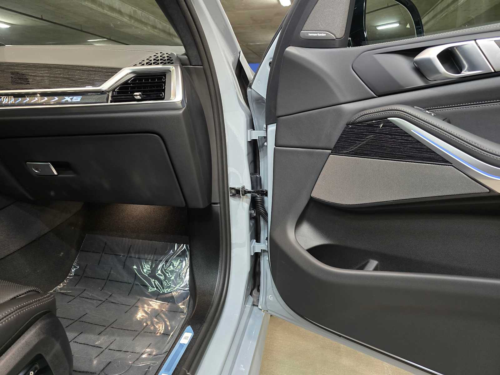 Thumbnail: 2026 BMW X5 - 29