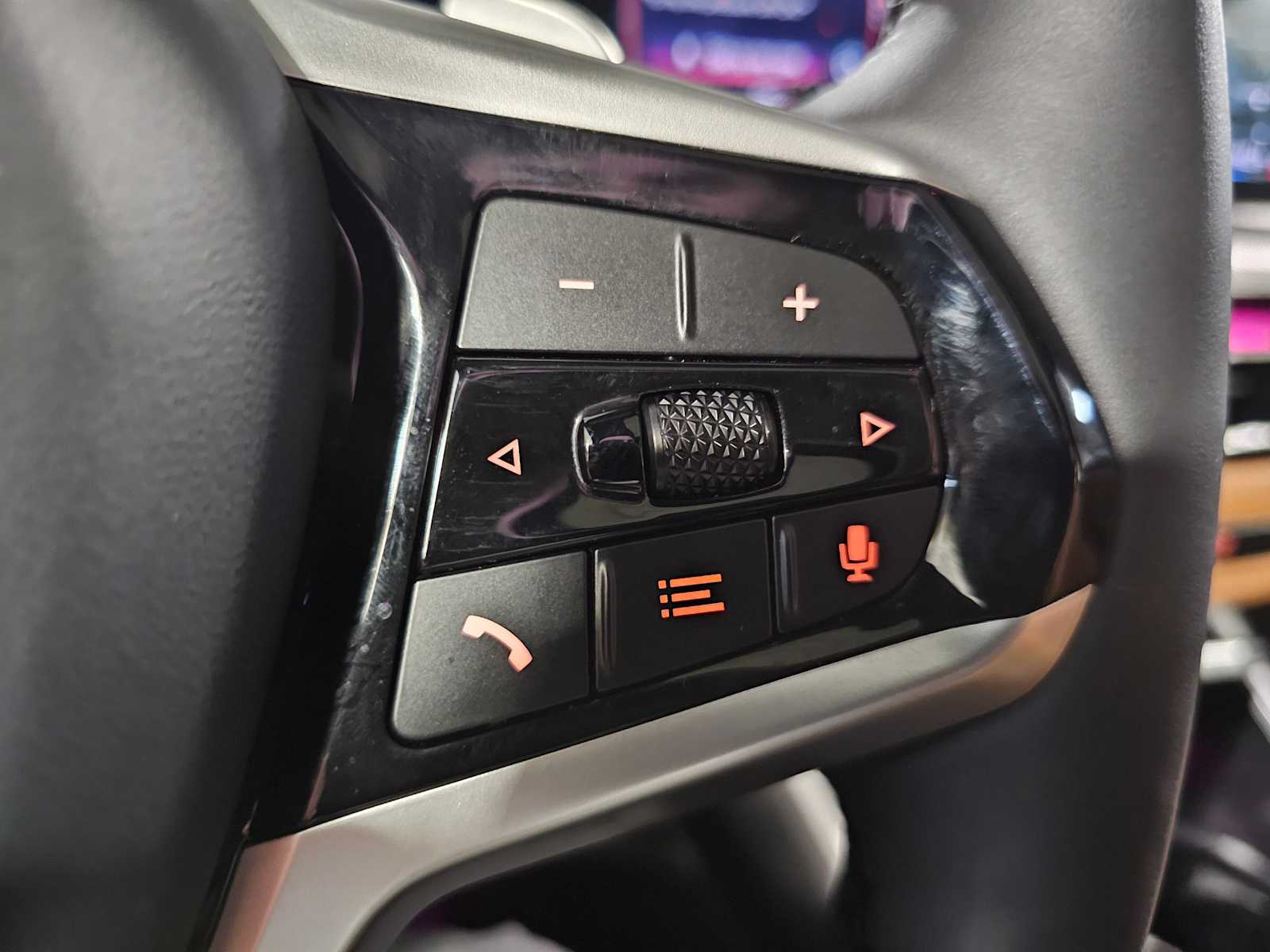 Thumbnail: 2025 BMW 3 Series - 18