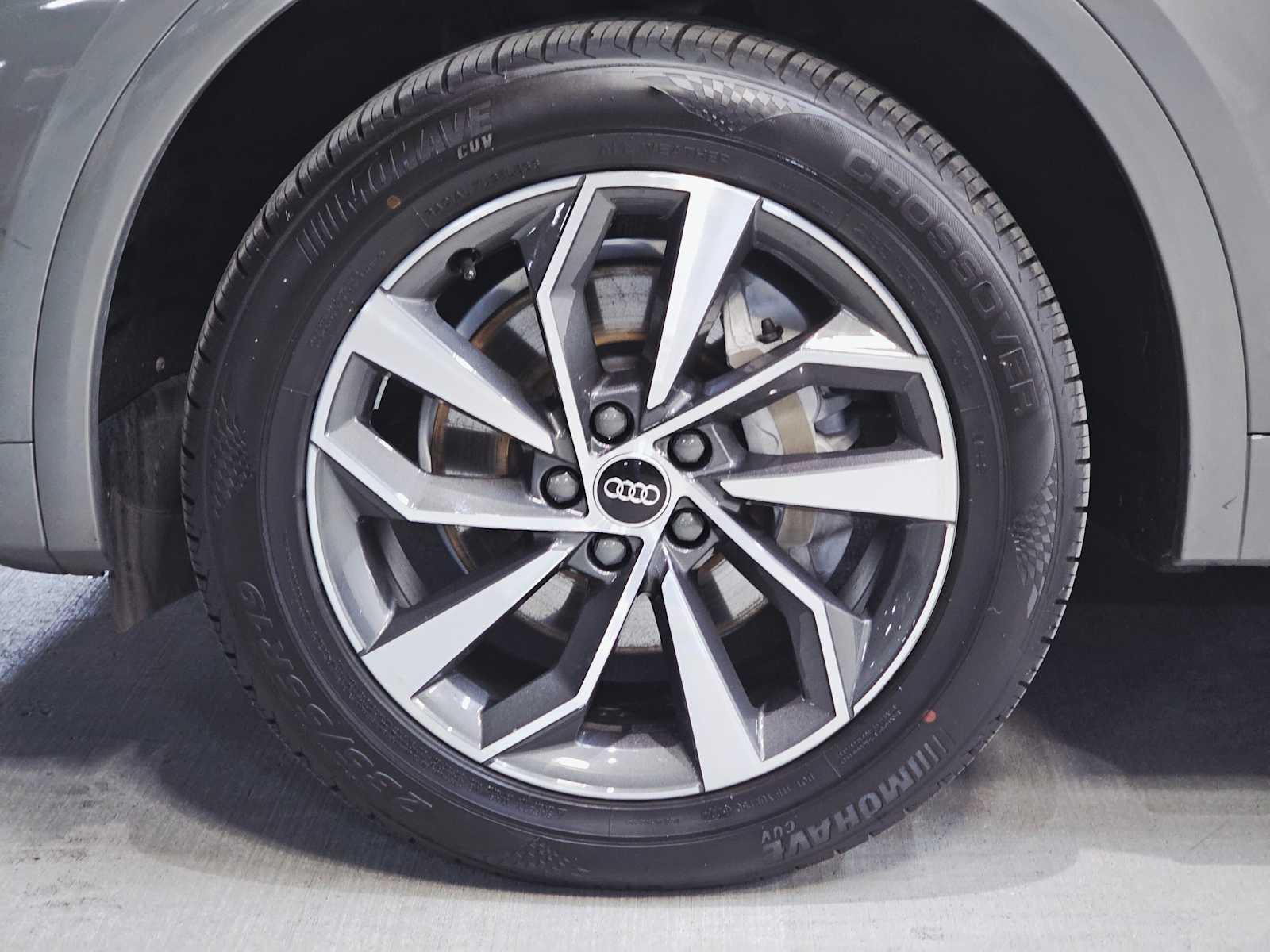 Thumbnail: 2024 Audi Q5 - 8