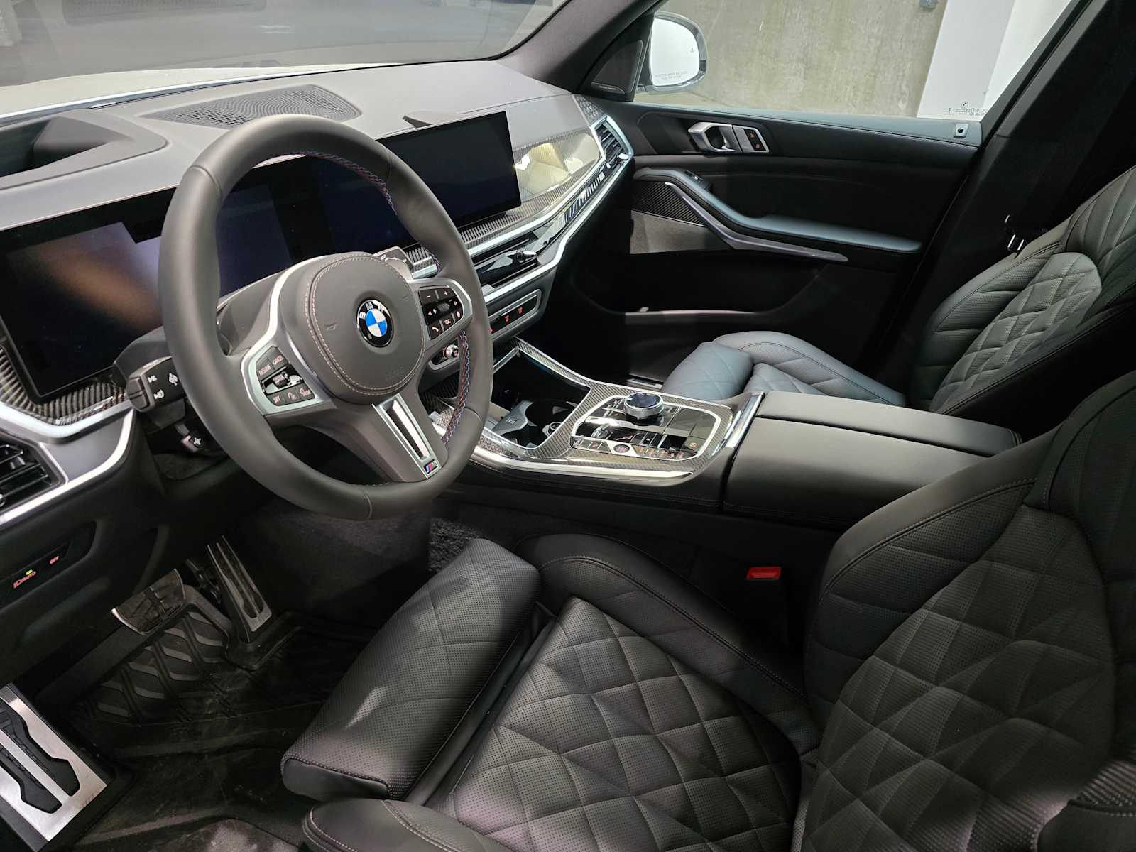 Thumbnail: 2026 BMW X5 - 32