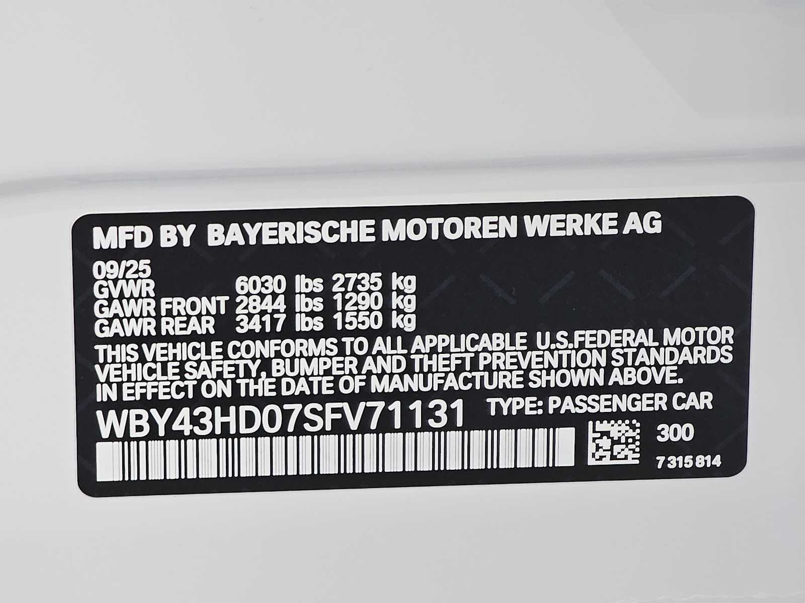 Thumbnail: 2025 BMW i4 - 29