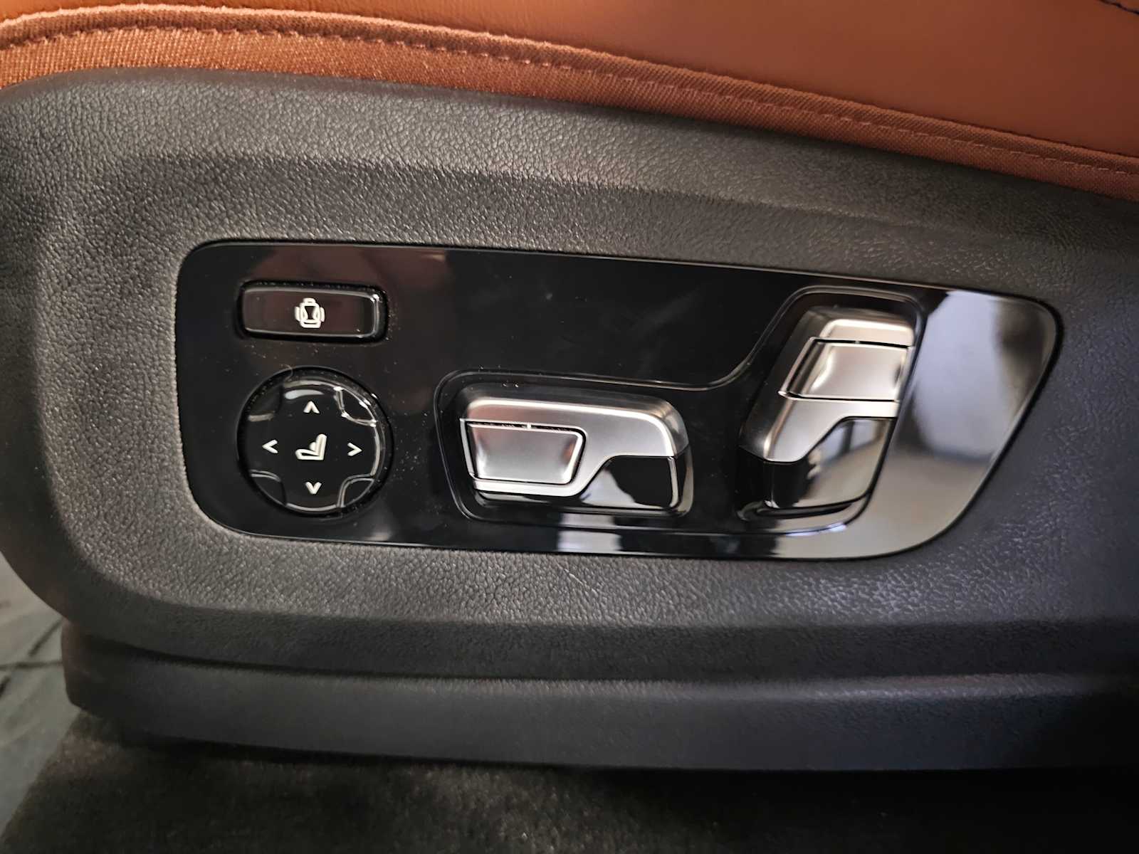 Thumbnail: 2026 BMW X5 - 30