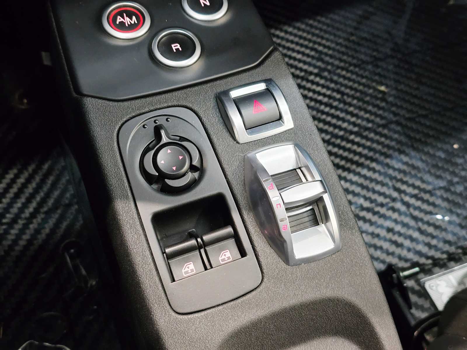 Thumbnail: 2018 Alfa Romeo 4C - 16