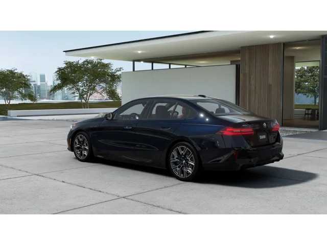 Thumbnail: 2027 BMW 5 Series - 2