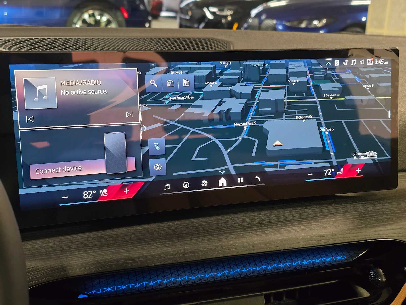 Thumbnail: 2025 BMW i4 - 14