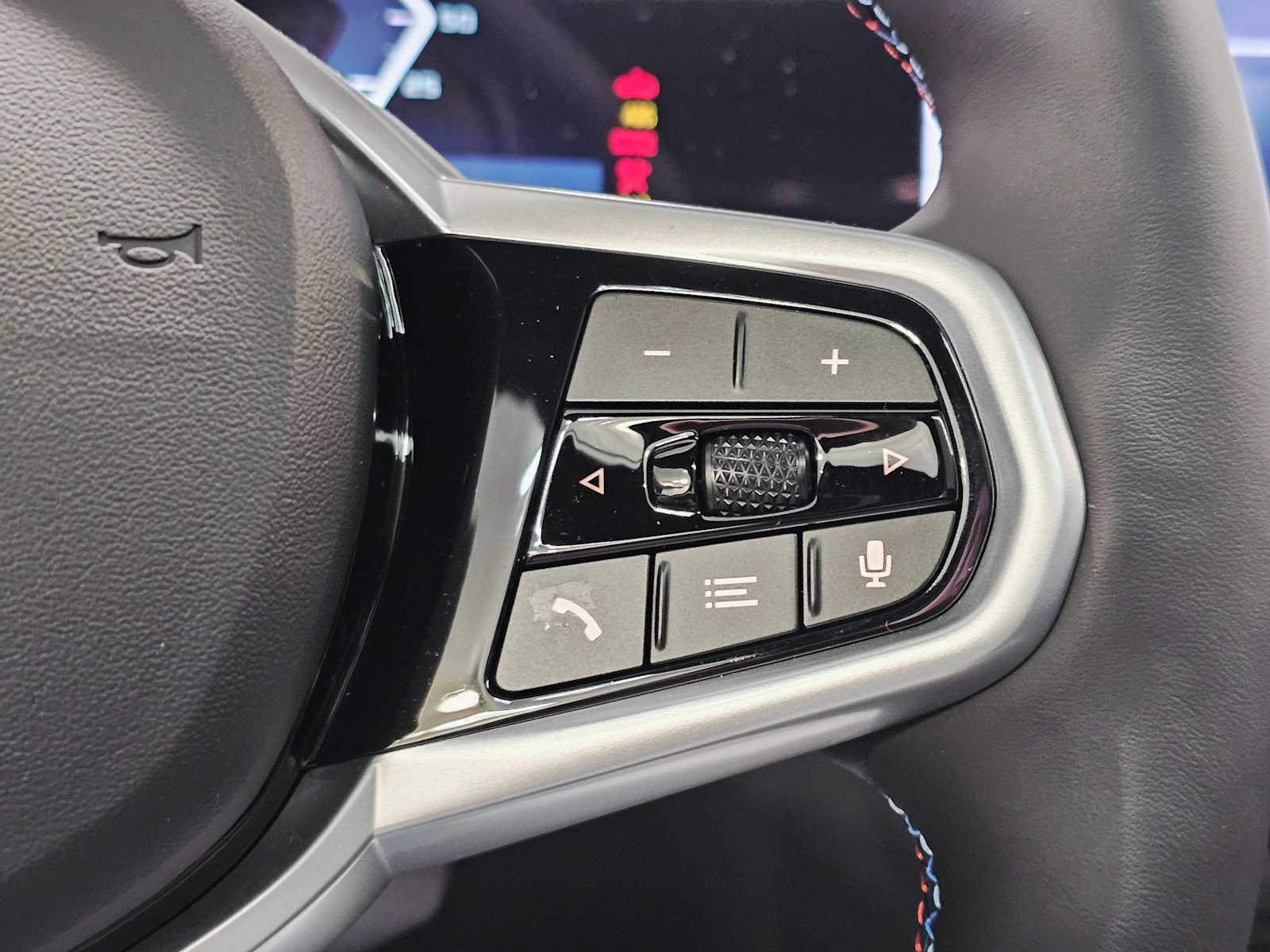 Thumbnail: 2025 BMW i4 - 12