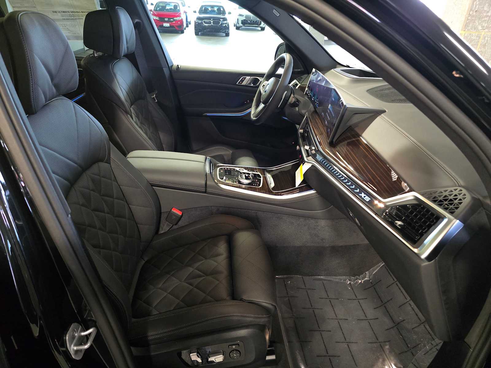 Thumbnail: 2026 BMW X5 - 32