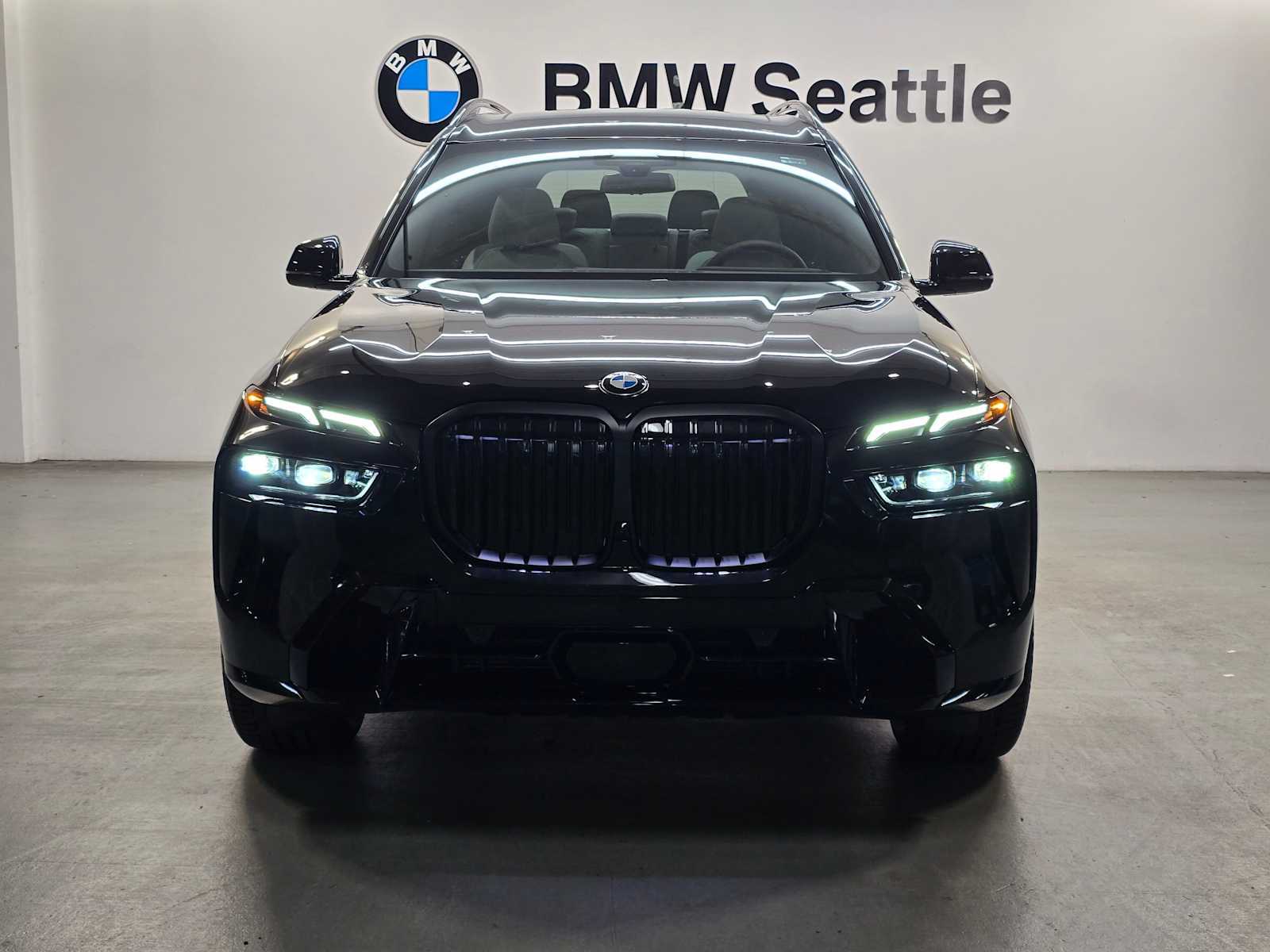 Thumbnail: 2026 BMW X7 - 6