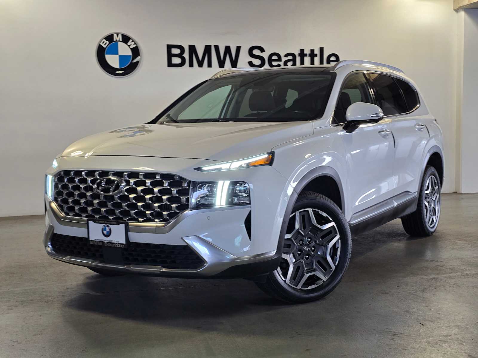 Thumbnail: 2022 Hyundai Santa Fe - 1