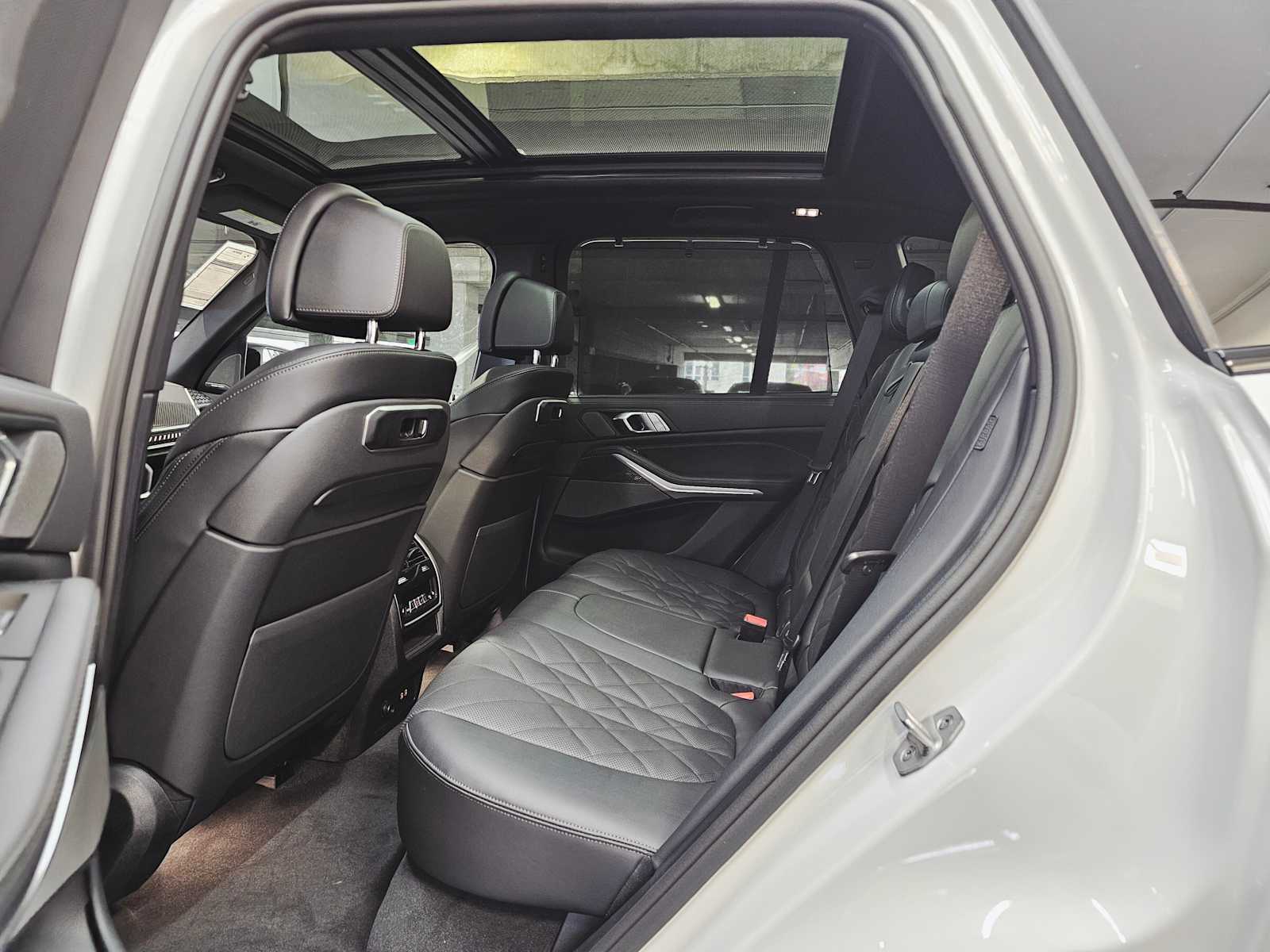 Thumbnail: 2026 BMW X5 - 25