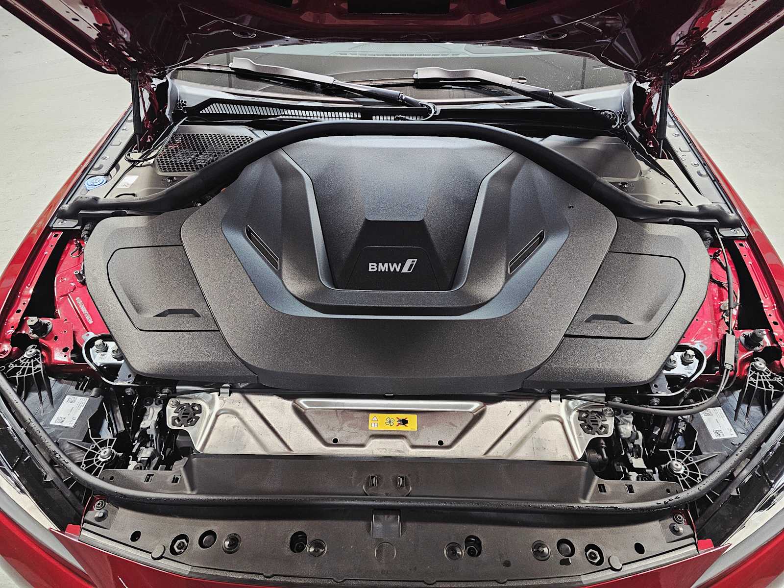 Thumbnail: 2025 BMW i4 - 9